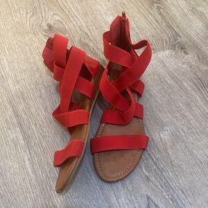 RED SANDALS • SZ. 9 women